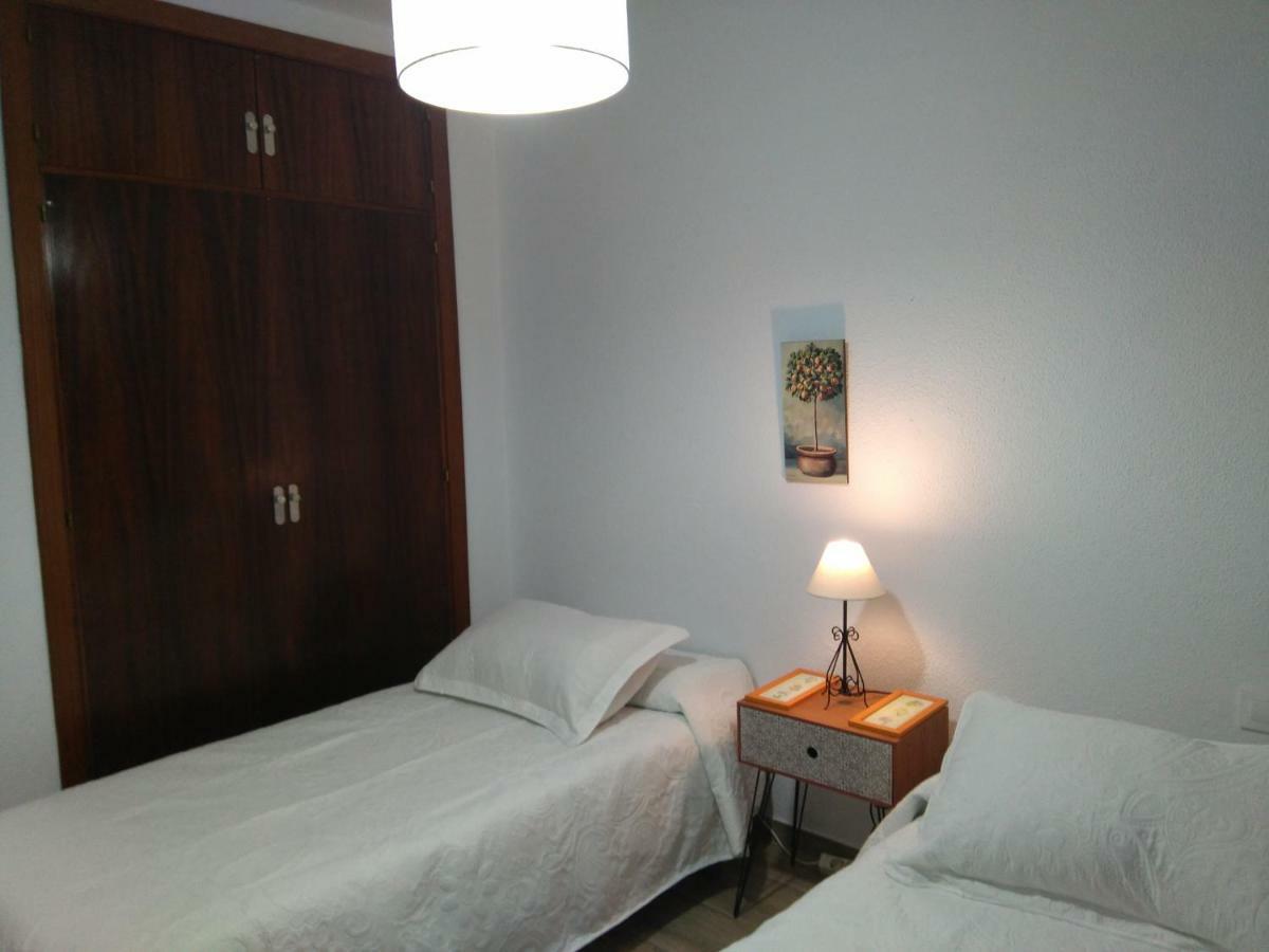קוניל דה לה פרונטרה Chalet En Roche מראה חיצוני תמונה